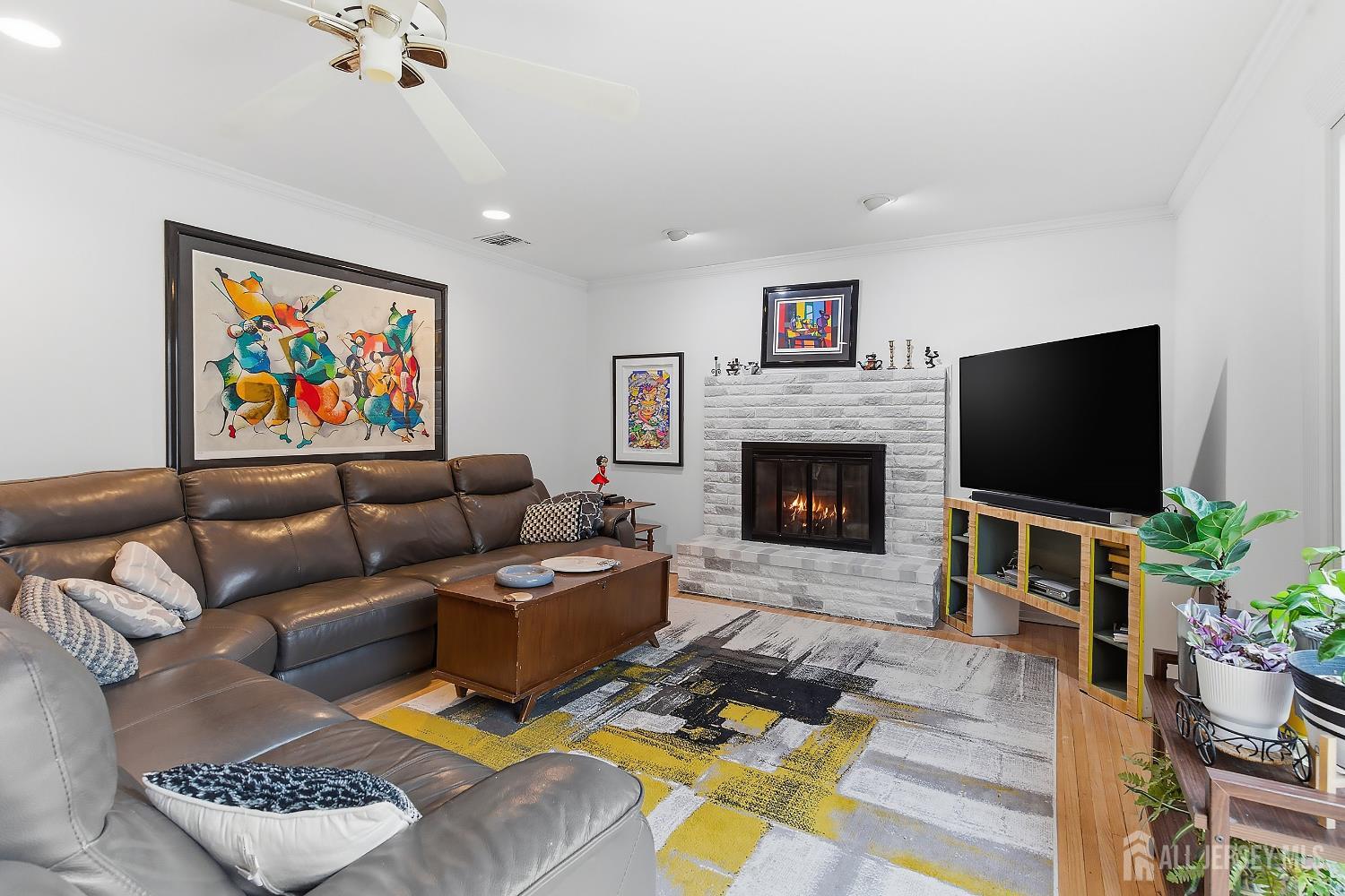 5 Washington Avenue Morganville, NJ 07751 - Photo 23 of 54