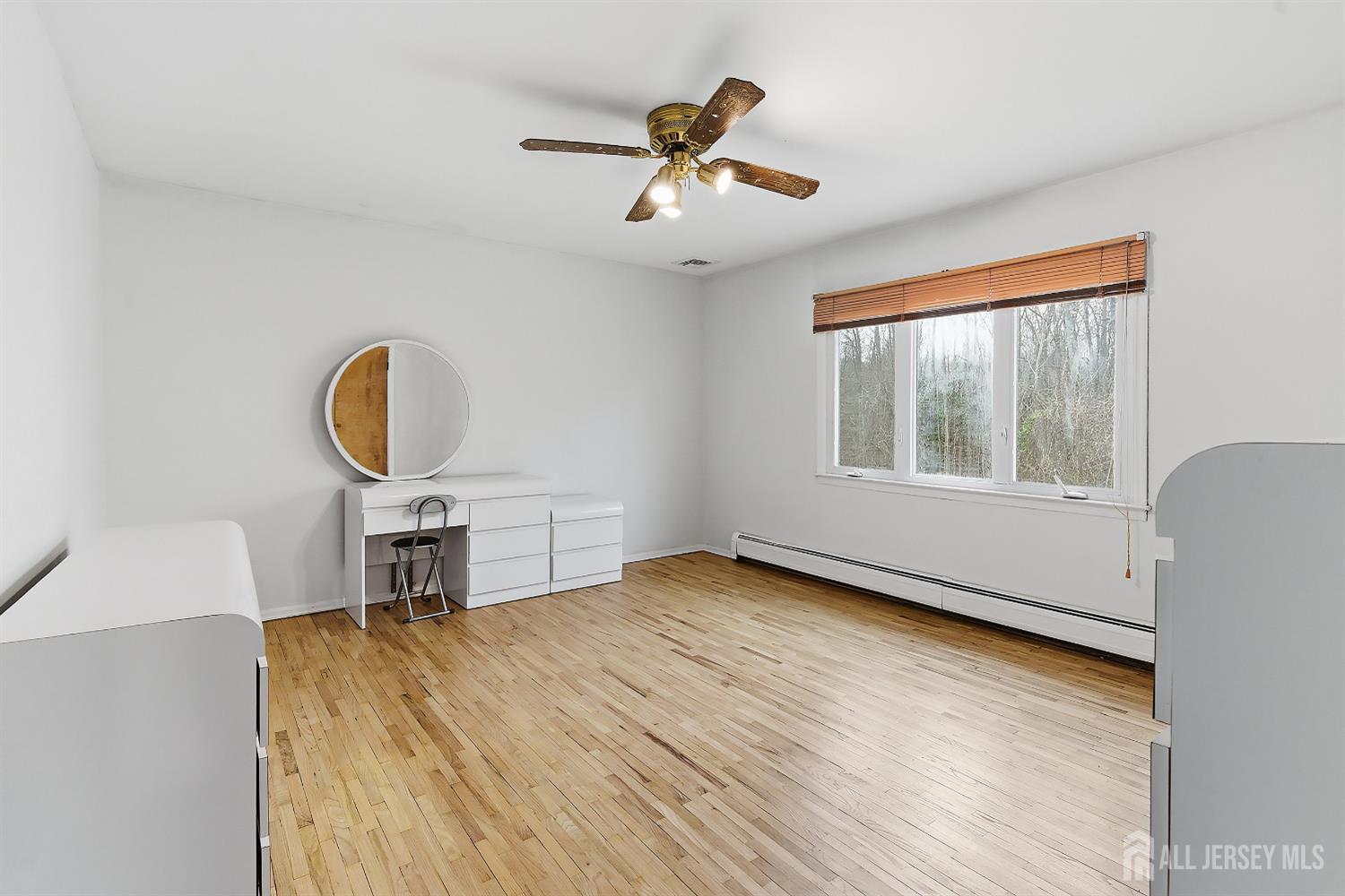 5 Washington Avenue Morganville, NJ 07751 - Photo 31 of 54