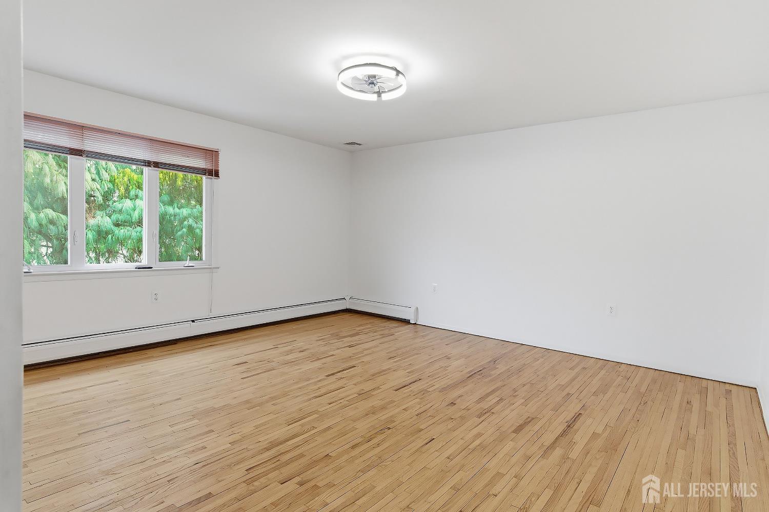 5 Washington Avenue Morganville, NJ 07751 - Photo 32 of 54