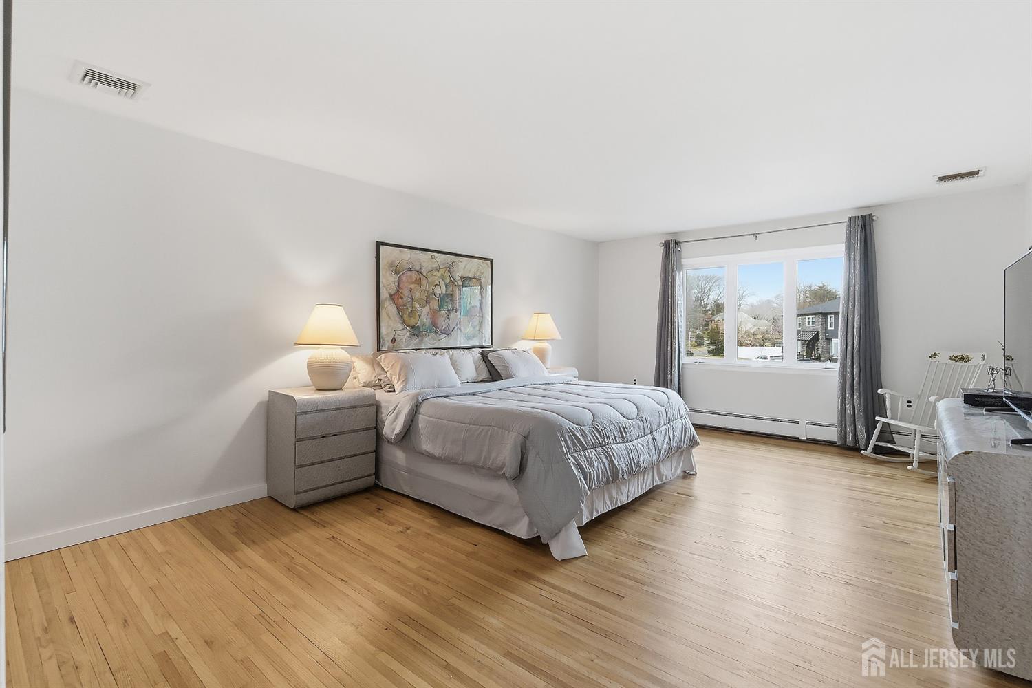 5 Washington Avenue Morganville, NJ 07751 - Photo 36 of 54