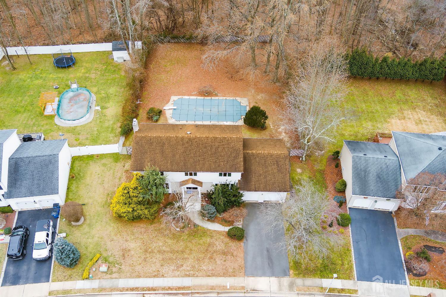 5 Washington Avenue Morganville, NJ 07751 - Photo 5 of 54