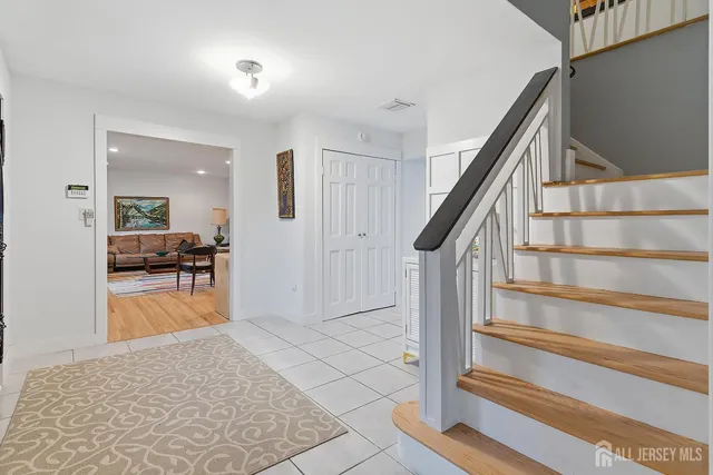 $999,999 | 5 Washington Avenue, Morganville, NJ 07751