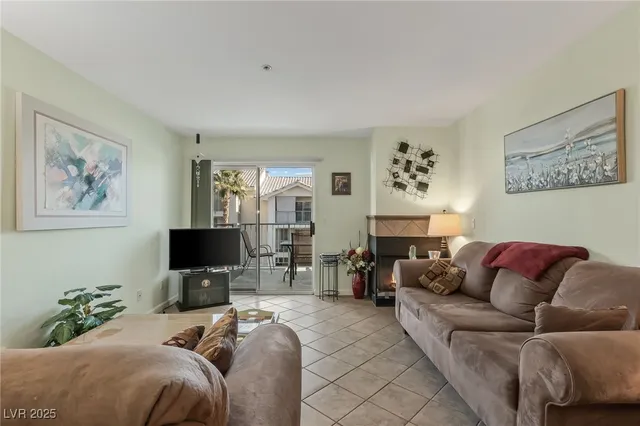 $155,000 | 3550 Bay Sands Drive, Unit 3044, Laughlin, NV 89029