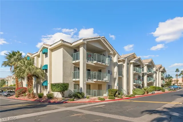 $155,000 | 3550 Bay Sands Drive, Unit 3044, Laughlin, NV 89029