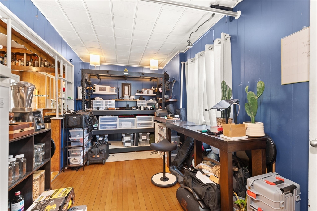 8 Peaceable Street Boston, MA 02135 - Photo 8 of 23 Gallery Image 8