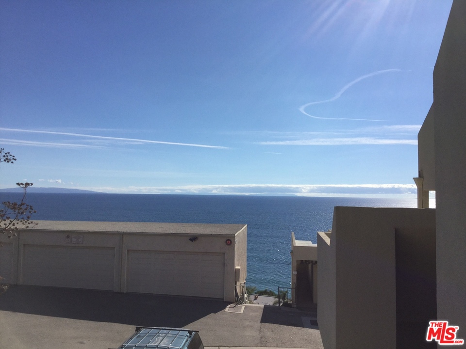 18057 Coastline Drive, Unit 5 Malibu, CA 90265 - Photo 2 of 21 a close up of a shower