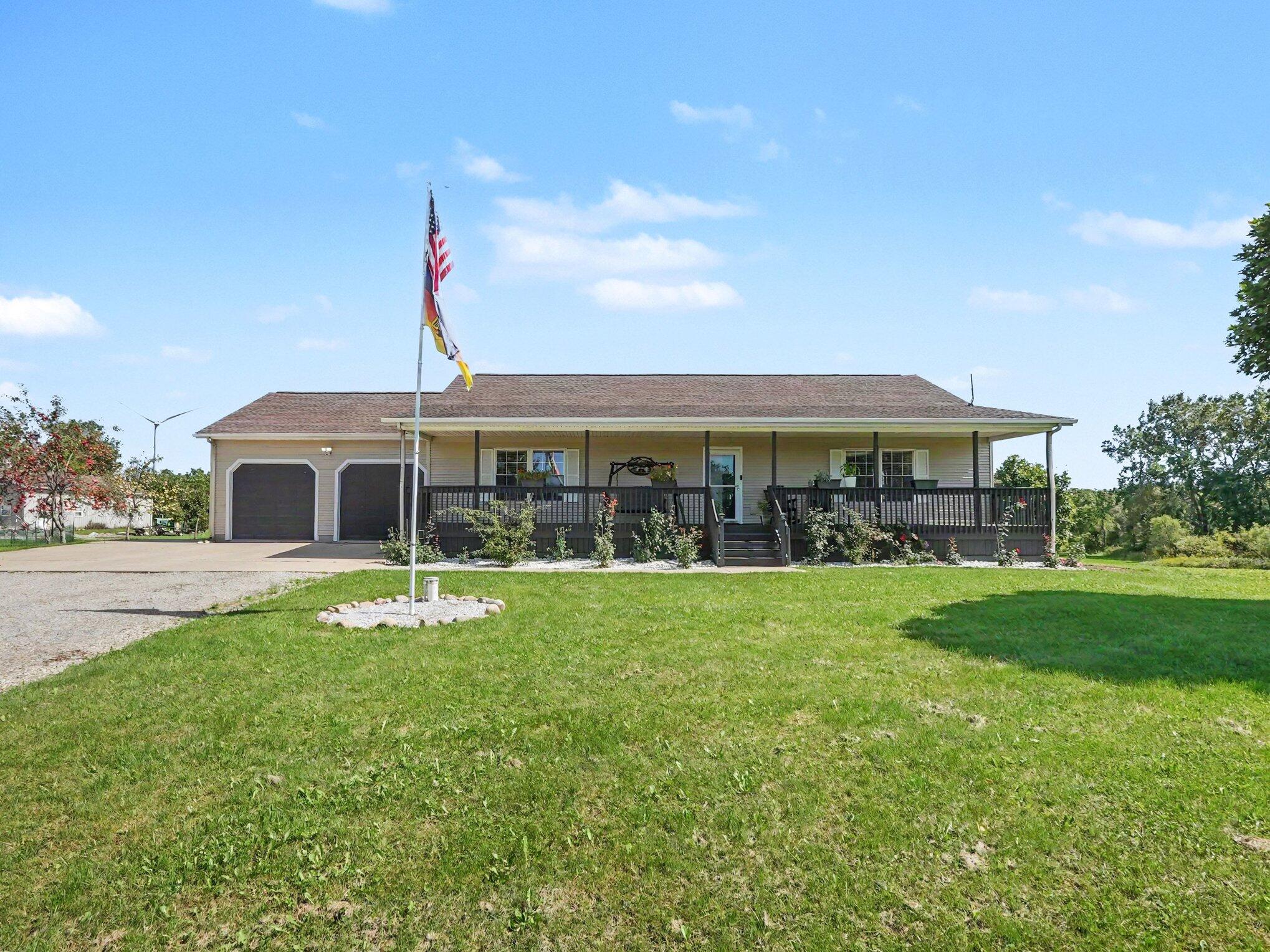 5443 Combs Road North Adams, MI 49262 - Photo 2 of 49 002_file_2532