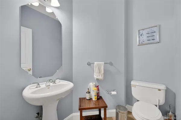 $900,000 | 30 Meadow Wood Lane, Wappingers Falls, NY 12590