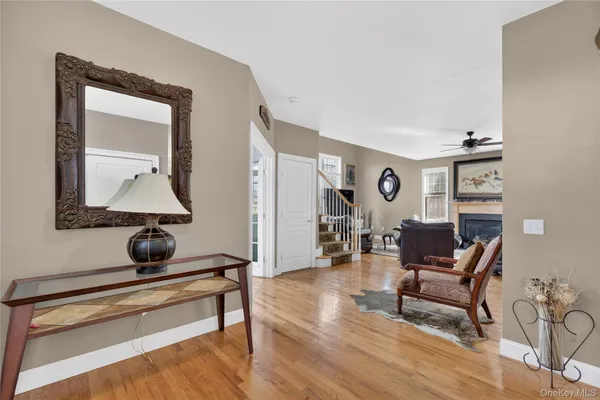 $900,000 | 30 Meadow Wood Lane, Wappingers Falls, NY 12590