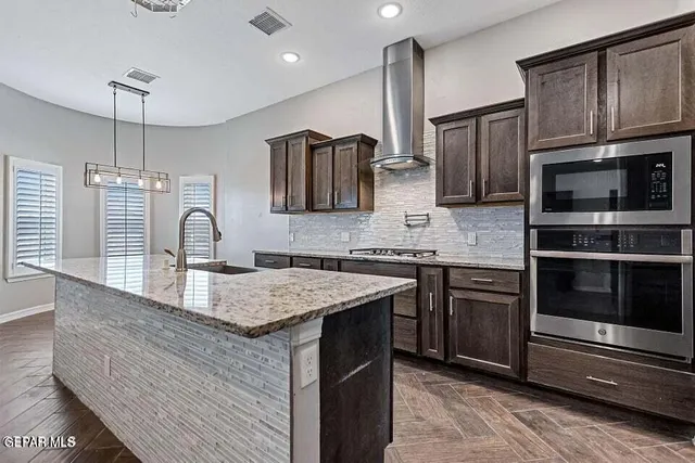 $319,999 | 2600 Sammy Cervantes Street, El Paso, TX 79938