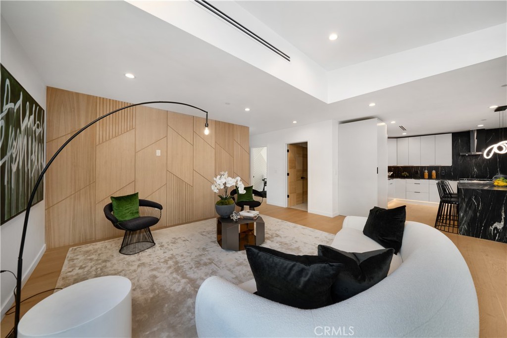 2982 Glendale Boulevard Los Angeles, CA 90039 - Photo 15 of 47 a living room with furniture and a mirror