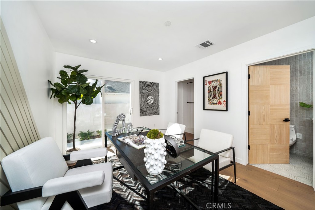 2982 Glendale Boulevard Los Angeles, CA 90039 - Photo 23 of 47 a living room with furniture and a potted plant