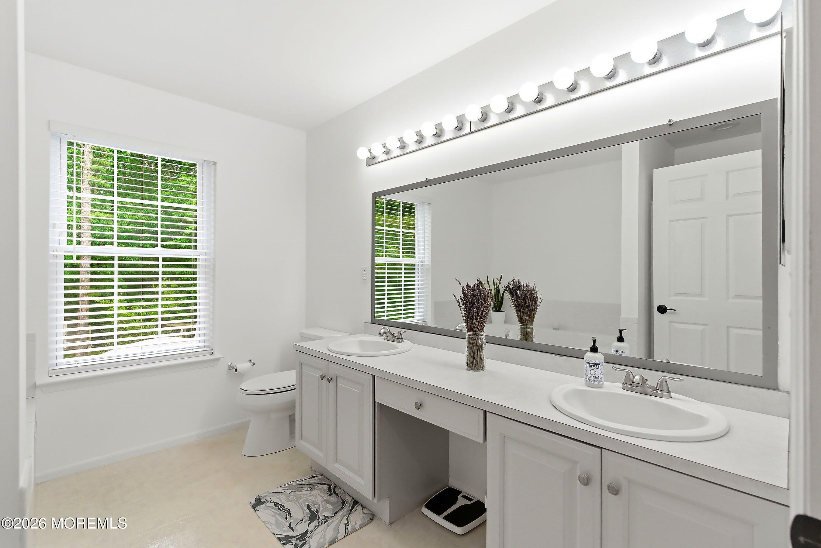 3 Arrowhead Circle Jackson, NJ 08527 - Photo 12 of 25 13-Bathroom 2a