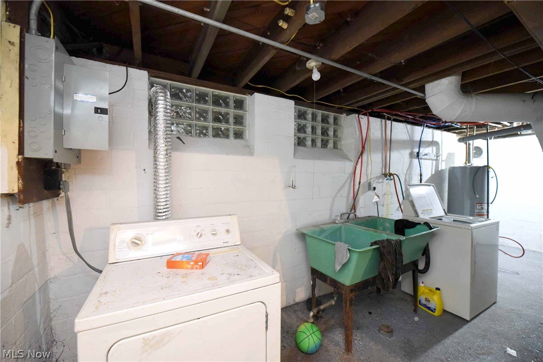 3651 Randolph Road Cleveland, OH 44121 - Photo 26 of 31