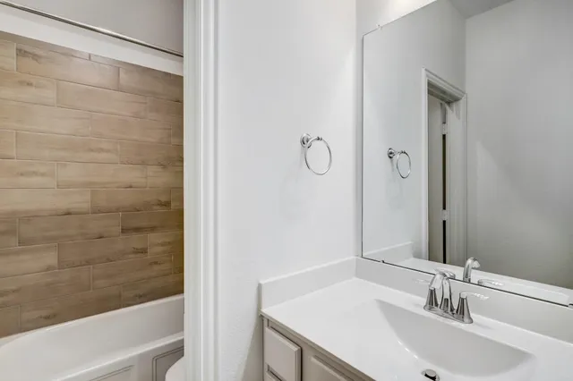 $2,900 | 21015 Morning Nectar Lane, Cypress, TX 77433