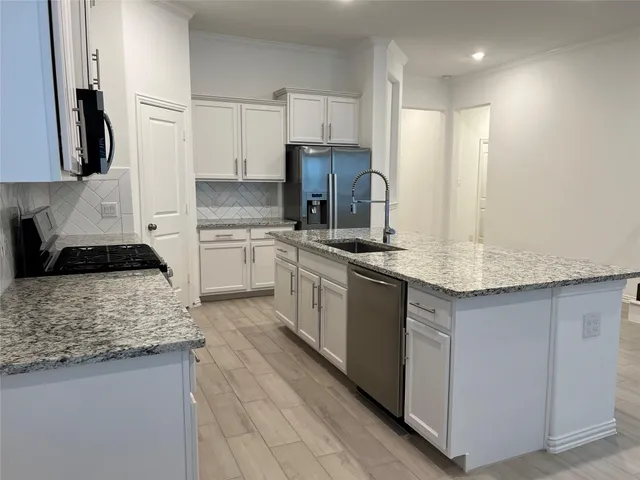 $2,900 | 21015 Morning Nectar Lane, Cypress, TX 77433