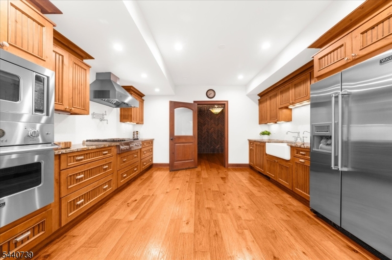 61 Perryville Road Pittstown, NJ 08867 - Photo 37 of 48