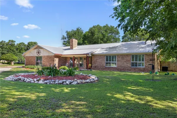 $475,000 | 118 Deer Trail, Bruceville, TX 76630