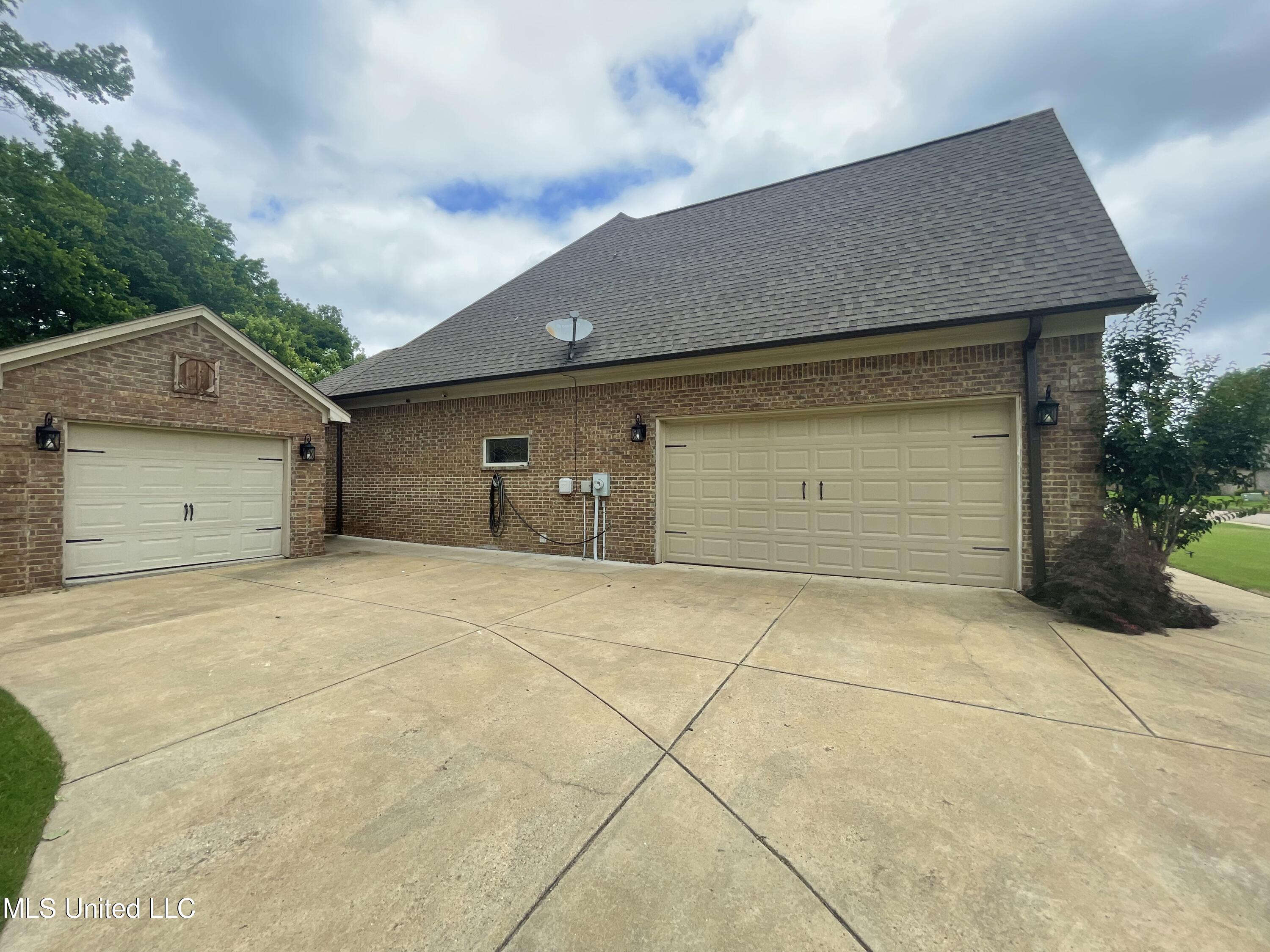 3353 Scott Road Hernando, MS 38632 - Photo 7 of 47 1E64A493-D00F-4A08-AF81-0324A6D51758