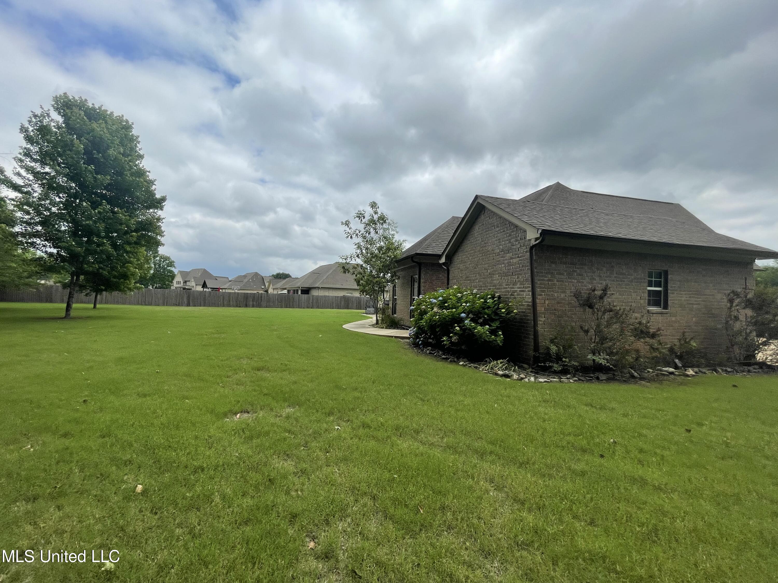 3353 Scott Road Hernando, MS 38632 - Photo 9 of 47 B8C38852-DF02-4878-9AF4-1CE90B54FE4F