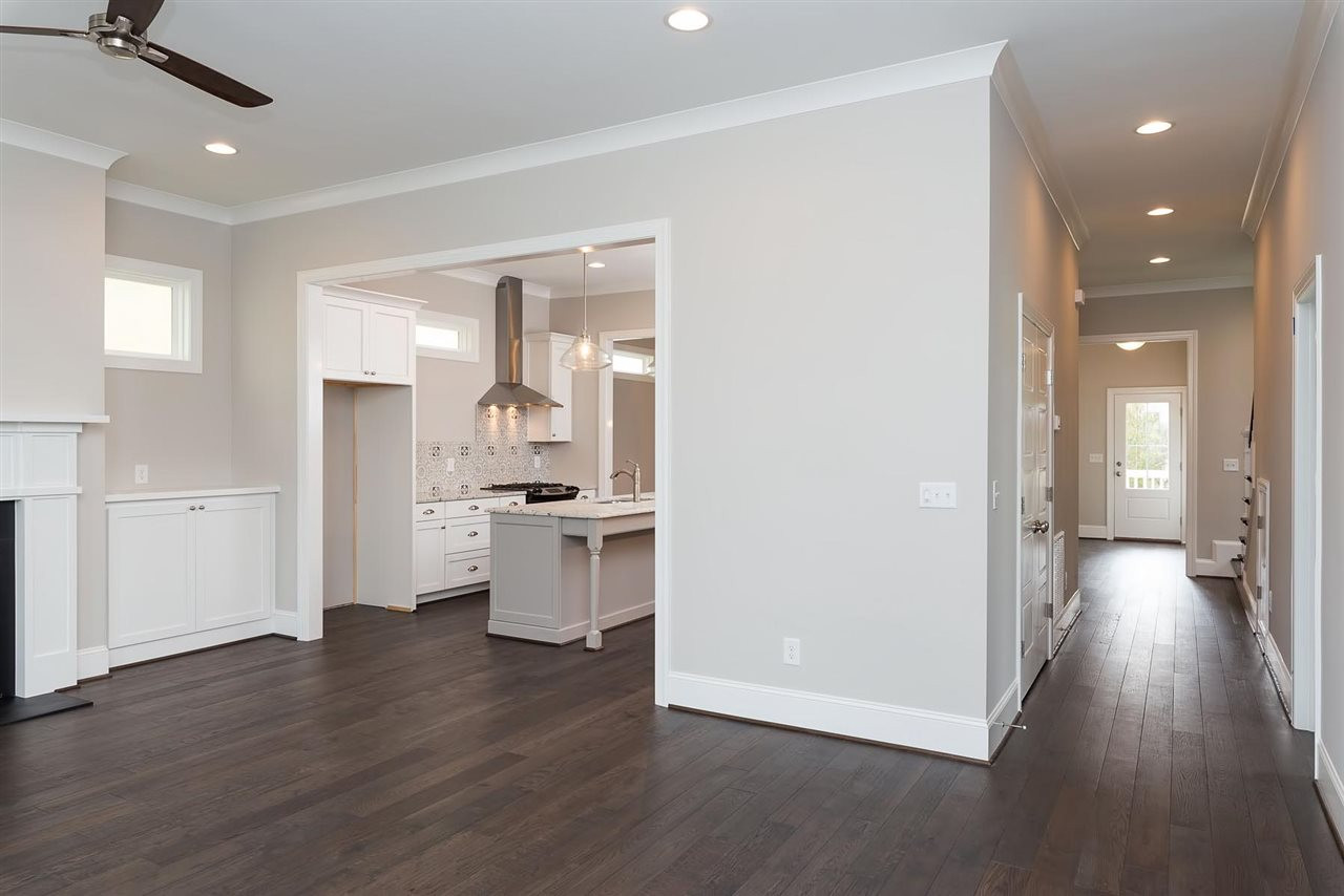 808 Cotton Place Raleigh, NC 27601 - Photo 4 of 25 Photo 4