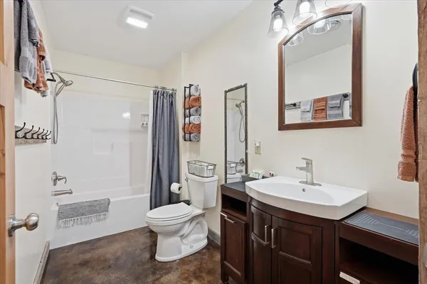 $565,000 | 231 75th Avenue, Clayton, WI 54004