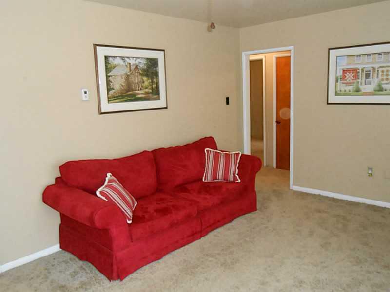 2207 North Hadley Road Springfield, OH 45505 - Photo 8 of 18 Gallery Image 8
