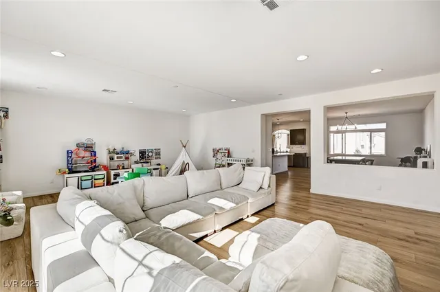 $3,995 | 6328 Rock Strm Lane, Las Vegas, NV 89141