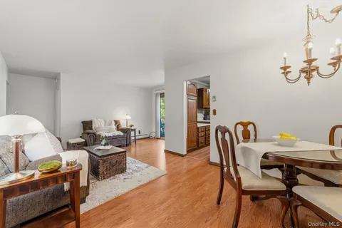 $234,000 | 51 Fieldstone Drive, Unit 83, Hartsdale, NY 10530
