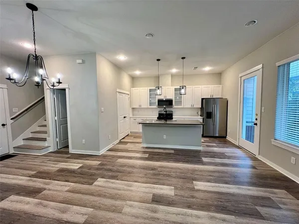$2,250 | 6712 Martin Oaks Lane, Houston, TX 77076