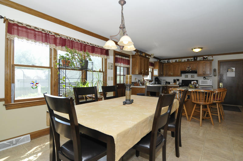 7825 West Puetz Road Franklin, WI 53132 - Photo 9 of 22 Dinette into Kitchen