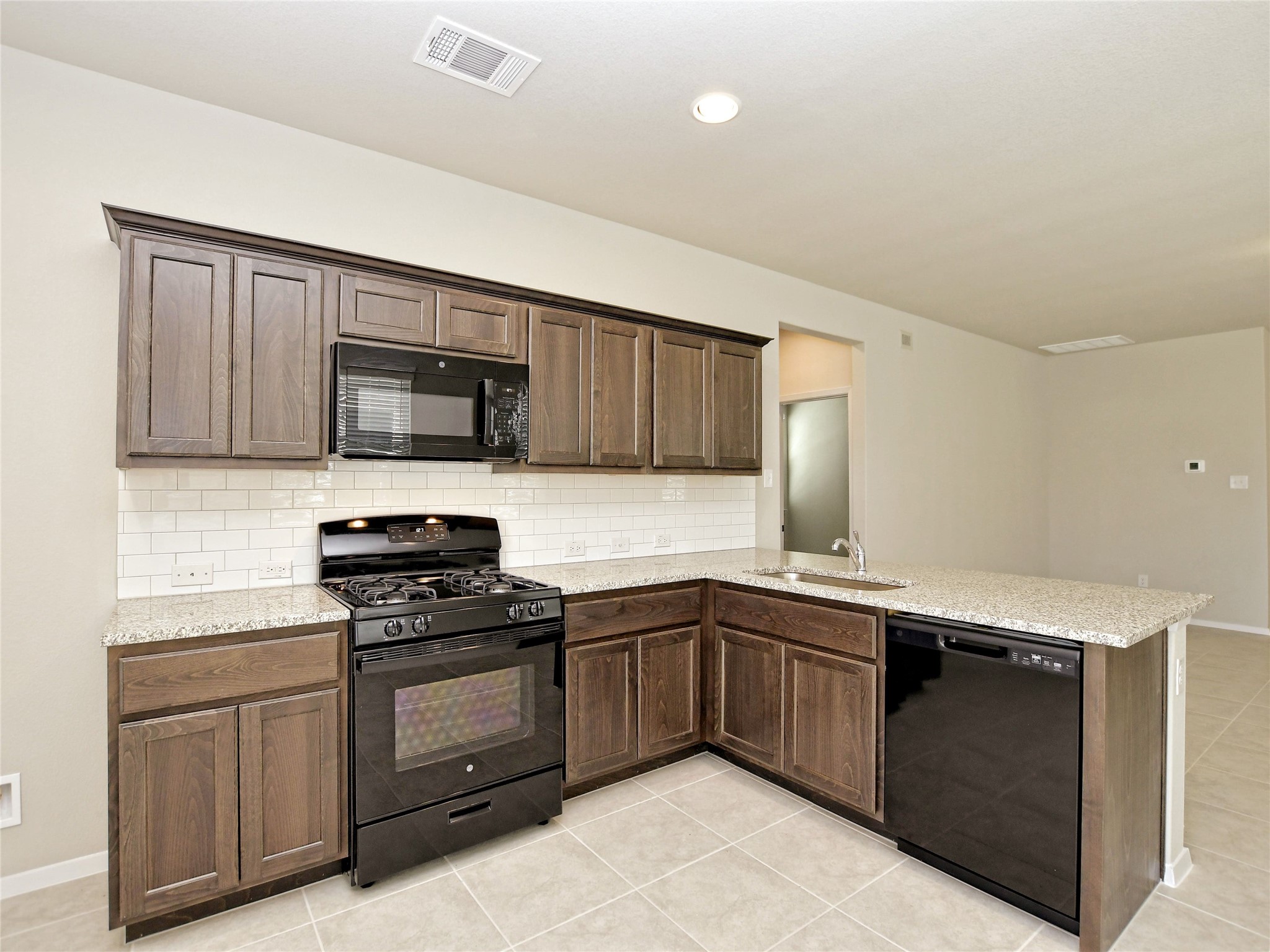 164 Fabion Street Kyle, TX 78640 - Photo 11 of 40