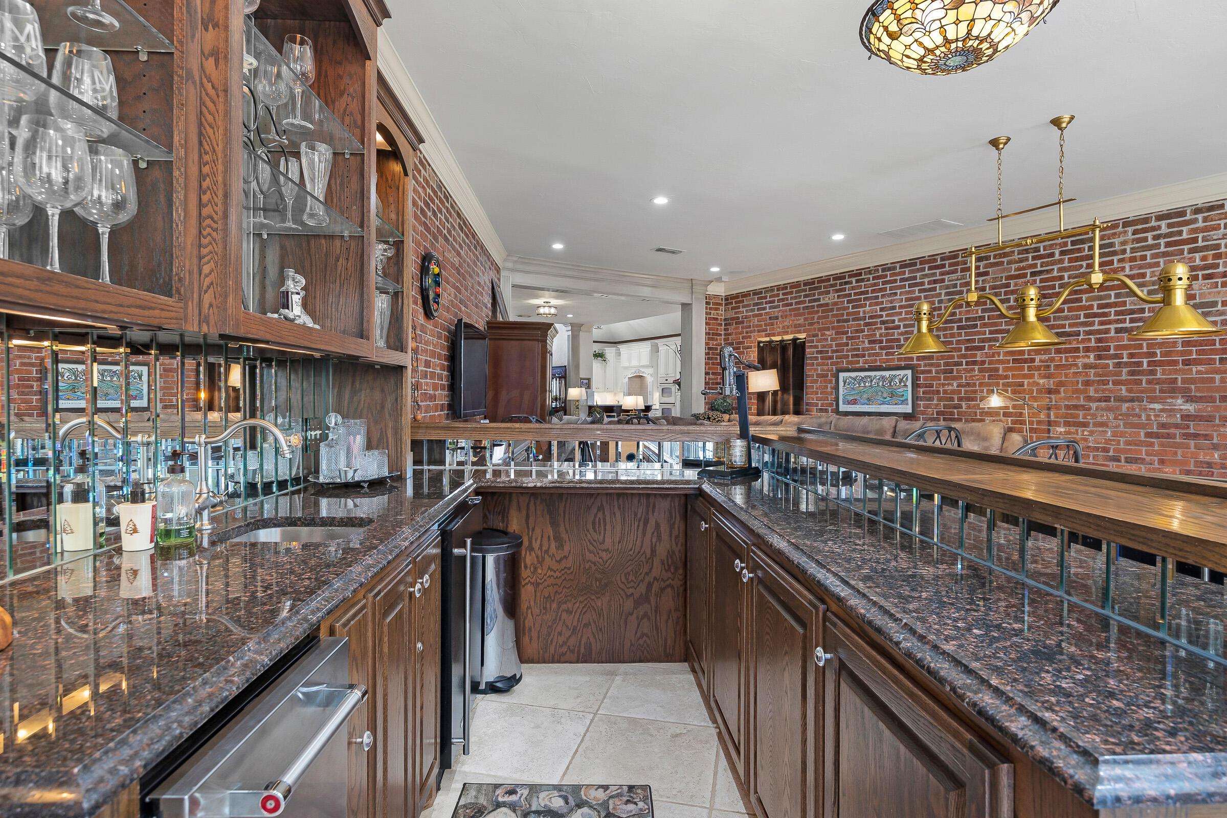 1 Barber Place Amarillo, TX 79124 - Photo 24 of 55 24-Wet Bar