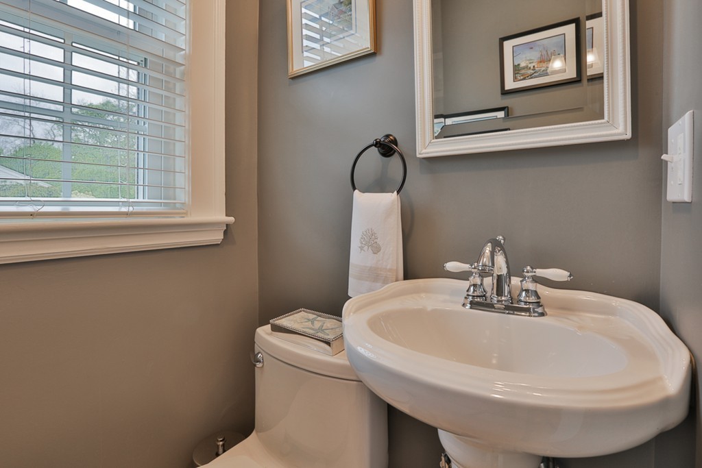 14 Columbia Road Beverly, MA 01915 - Photo 15 of 30 Gallery Image 15