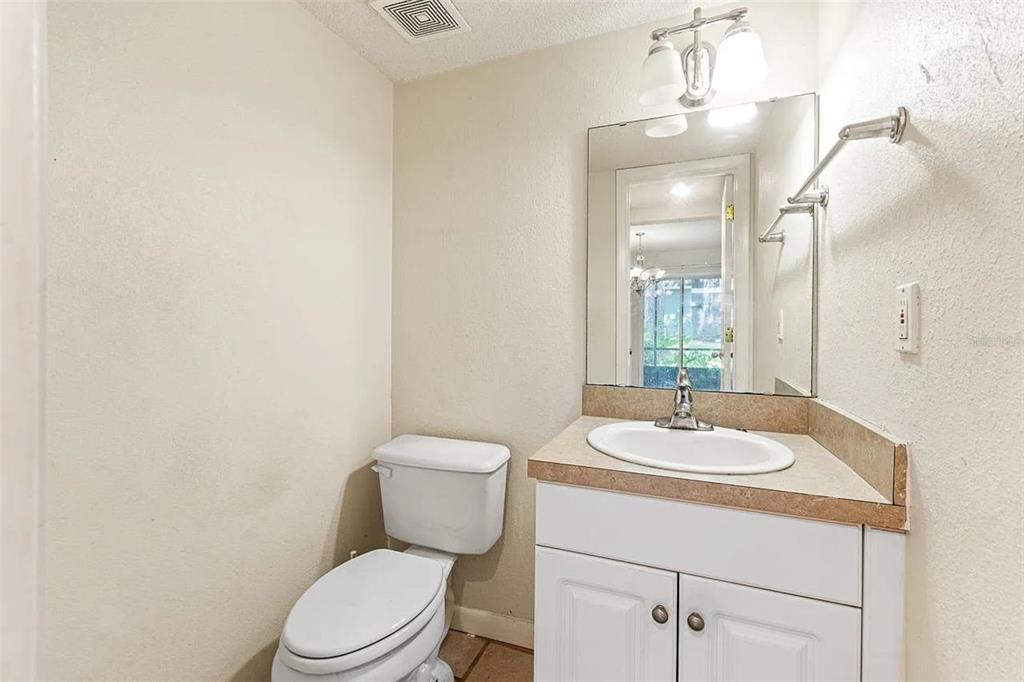 501 Southwest 75th Street, Unit C3 Gainesville, FL 32607 - Photo 12 of 27
