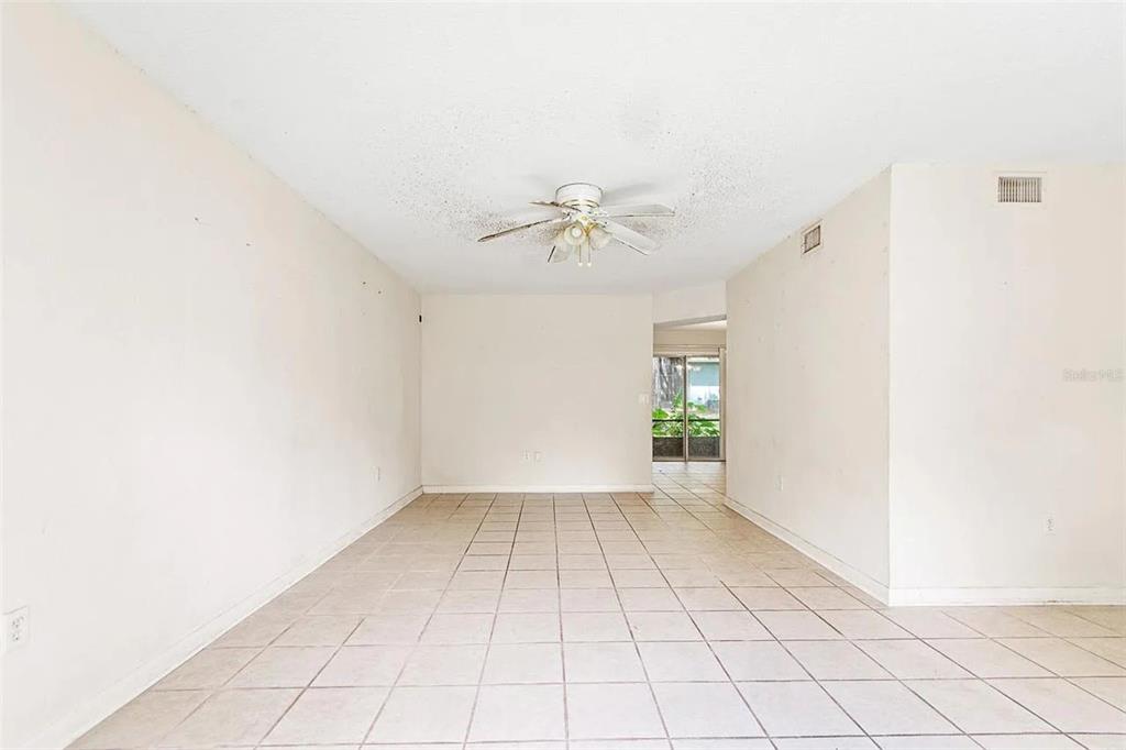 501 Southwest 75th Street, Unit C3 Gainesville, FL 32607 - Photo 5 of 27