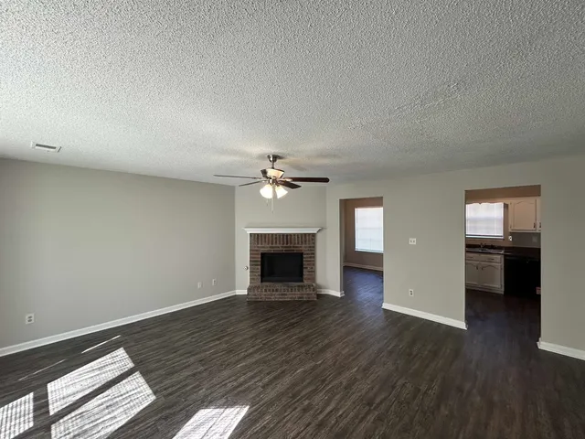 $1,895 | 7610 Bridelwreath Drive, Memphis, TN 38125