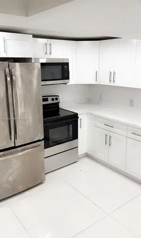 $4,350 | 5181 Northeast 16th Avenue, Unit A, Pompano Beach, FL 33064