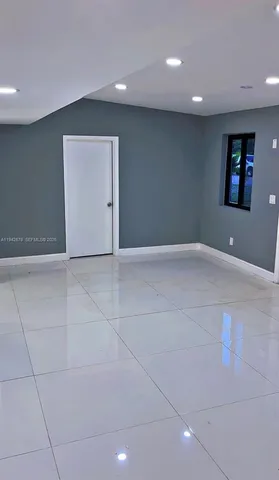 $4,350 | 5181 Northeast 16th Avenue, Unit A, Pompano Beach, FL 33064