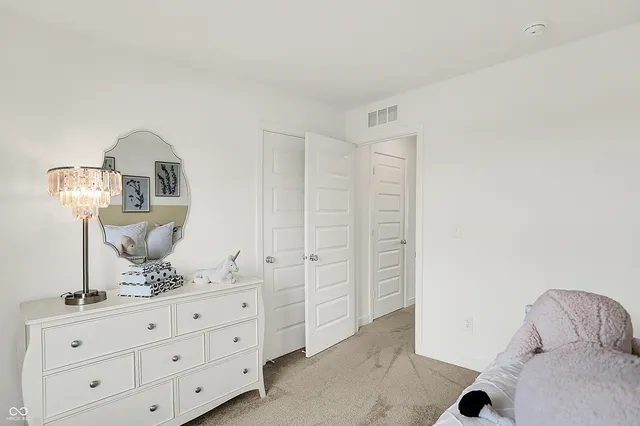 $316,690 | 2883 Woods Edge Drive, Greenwood, IN 46143