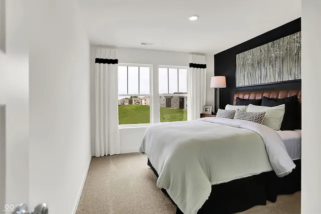 $316,690 | 2883 Woods Edge Drive, Greenwood, IN 46143