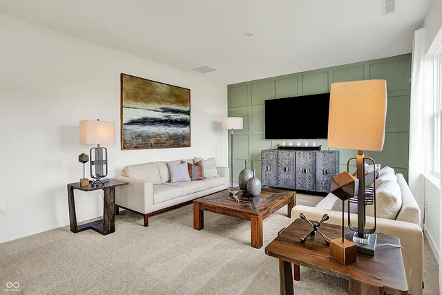 $316,690 | 2883 Woods Edge Drive, Greenwood, IN 46143