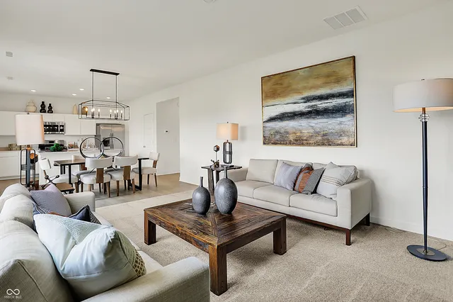 $316,690 | 2883 Woods Edge Drive, Greenwood, IN 46143