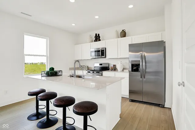 $316,690 | 2883 Woods Edge Drive, Greenwood, IN 46143