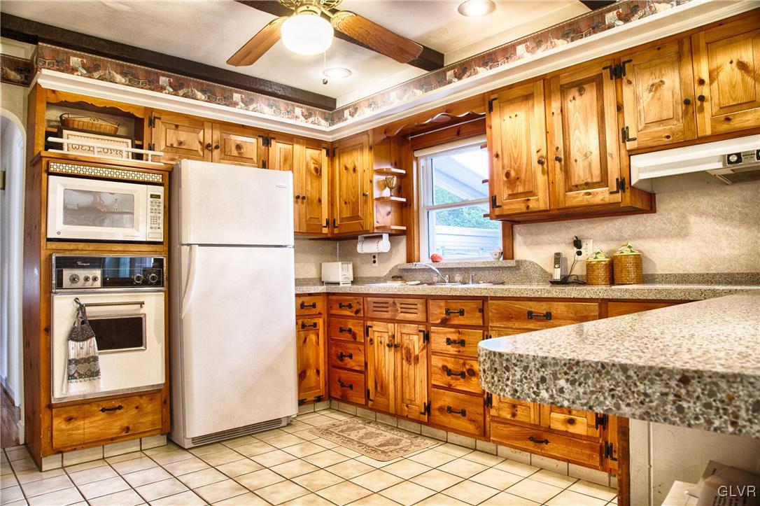 214 Young Road Nazareth, PA 18064 - Photo 2 of 24 Gallery Image 2