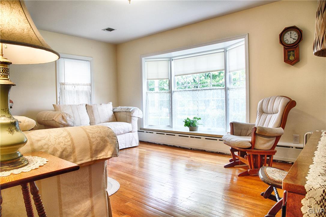 214 Young Road Nazareth, PA 18064 - Photo 7 of 24 Gallery Image 7