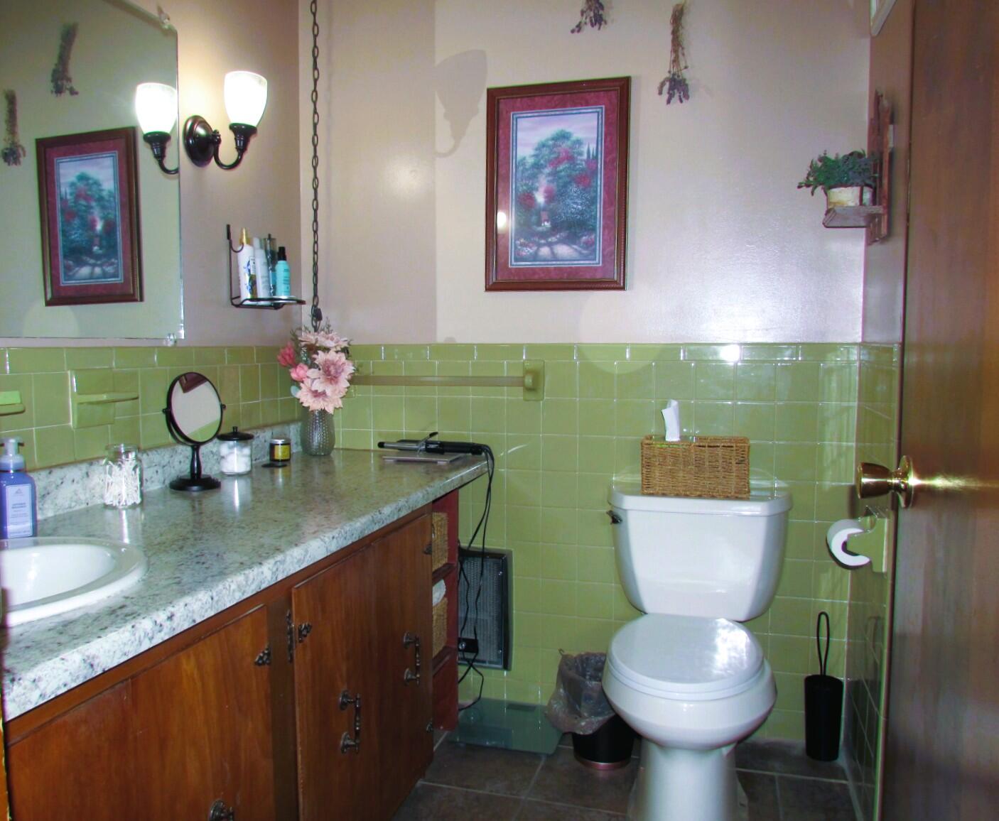 1300 Stephens Road Sidney, OH 45365 - Photo 18 of 27 BATHROOM