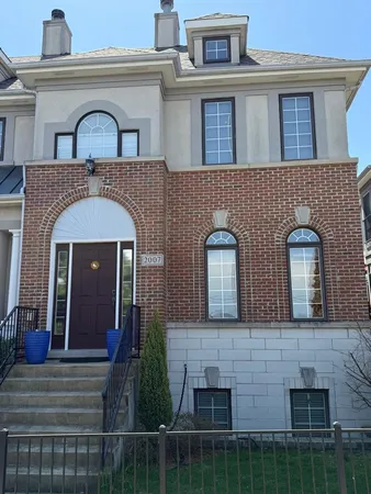 $3,150 | 2007 Alta Vista Court, Unit 2007, Naperville, IL 60563