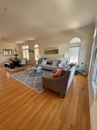 $3,150 | 2007 Alta Vista Court, Unit 2007, Naperville, IL 60563