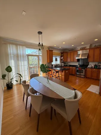 $3,150 | 2007 Alta Vista Court, Unit 2007, Naperville, IL 60563
